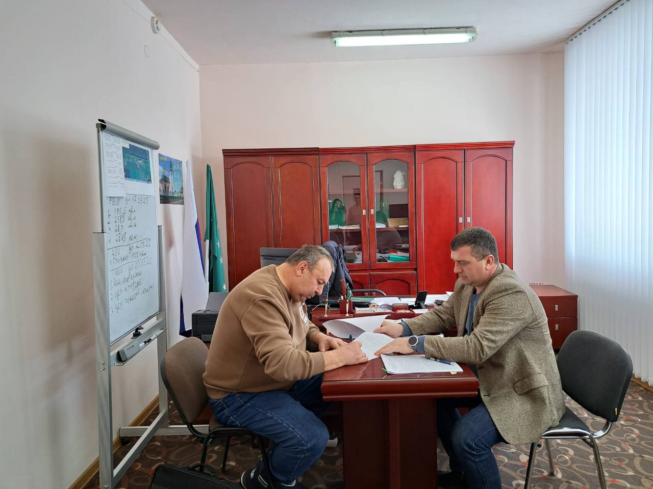 По результатам проведенного конкурса на право заключения договора аренды государственного имущества был подписан договор аренды яблоневого сада