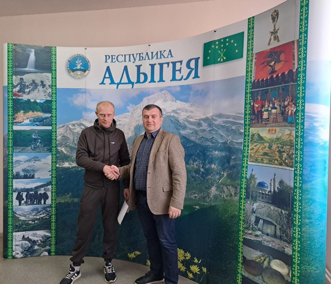 В АУРА «Республиканский бизнес инкубатор» 24.03.2025 года по результатам проведенного конкурса на право заключения договора аренды государственного имущества был подписан договор аренды здание птичника с предпринимателем Клец Юрием Николаевичем